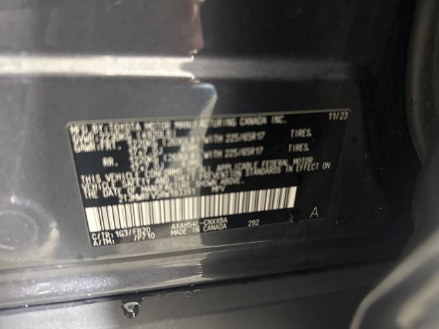 Used 2024 Toyota RAV4 LE AWD/4WD image 32