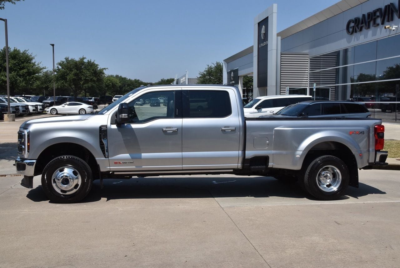 Certified 2024 Ford F350 Lariat w/ Lariat Ultimate Package AWD/4WD image 12