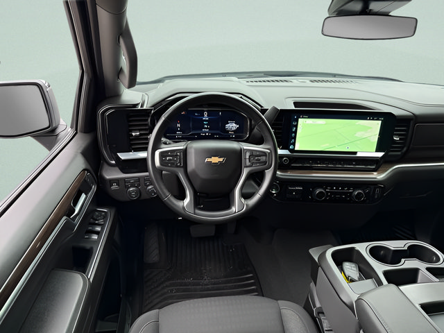Used 2025 Chevrolet Silverado 1500 LT AWD/4WD image 7