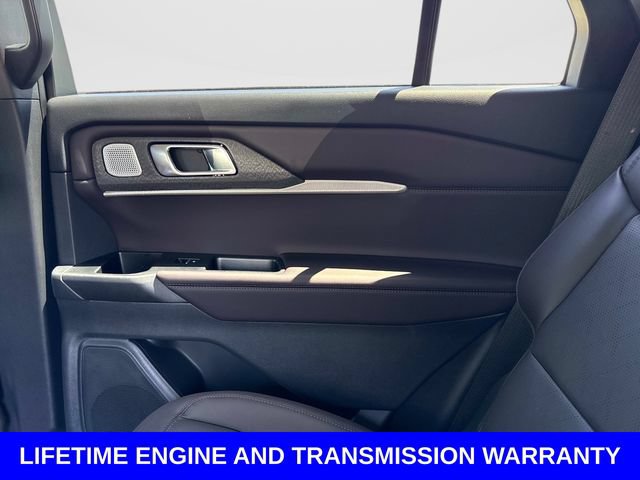 Certified 2026 Ford Explorer Platinum RWD image 16