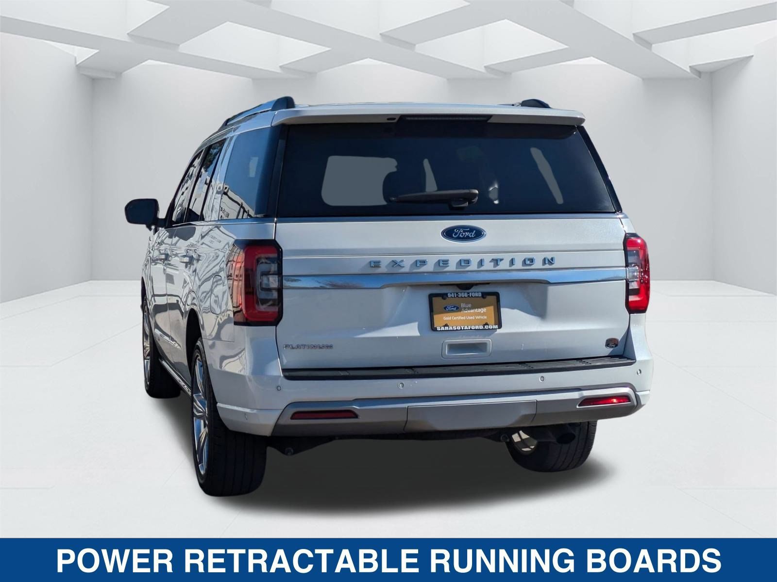 Certified 2024 Ford Expedition Platinum image 2