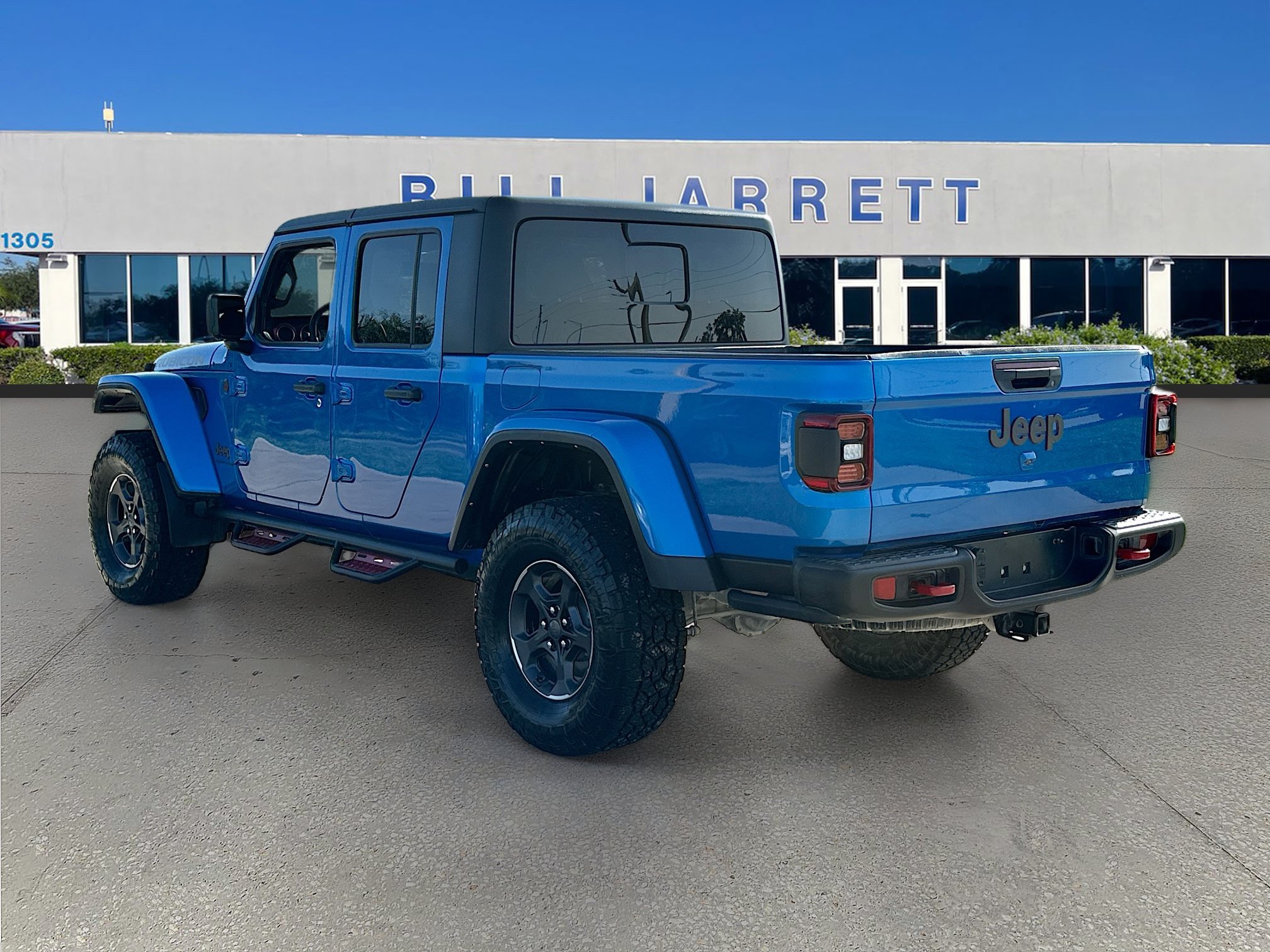 Used 2023 Jeep Gladiator Rubicon w/ LED Lighting Group AWD/4WD image 5