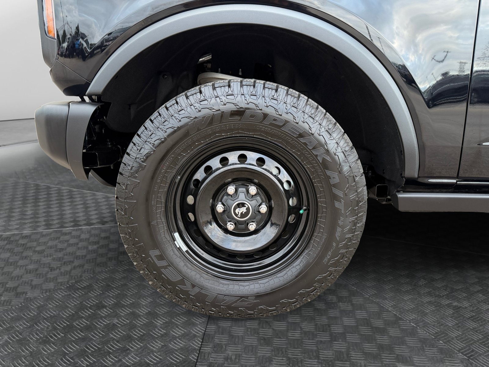 Certified 2026 Ford Bronco Big Bend w/ Black Diamond Package AWD/4WD image 9