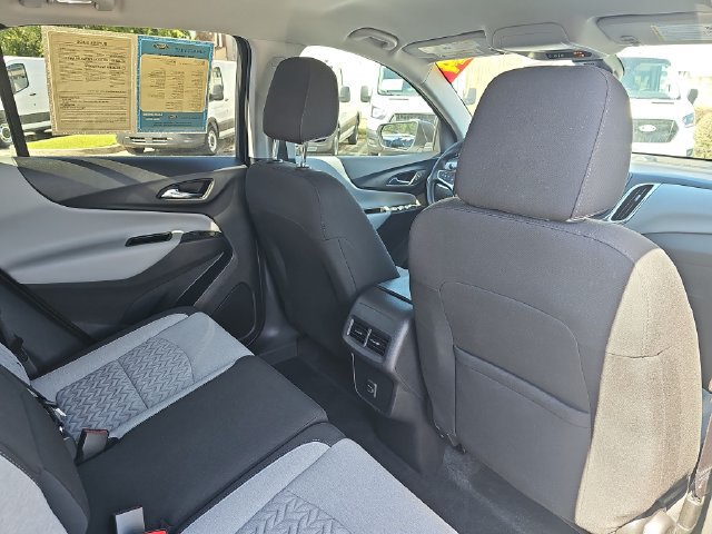 Used 2024 Chevrolet Equinox LS w/ LS Convenience Package FWD image 11