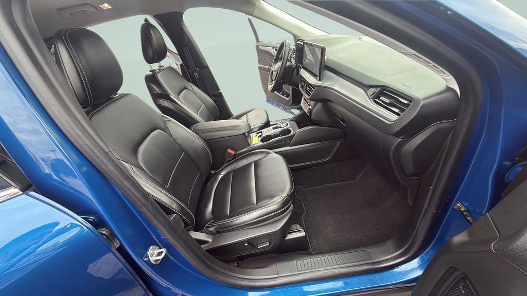 Certified 2023 Ford Escape Platinum AWD/4WD image 34