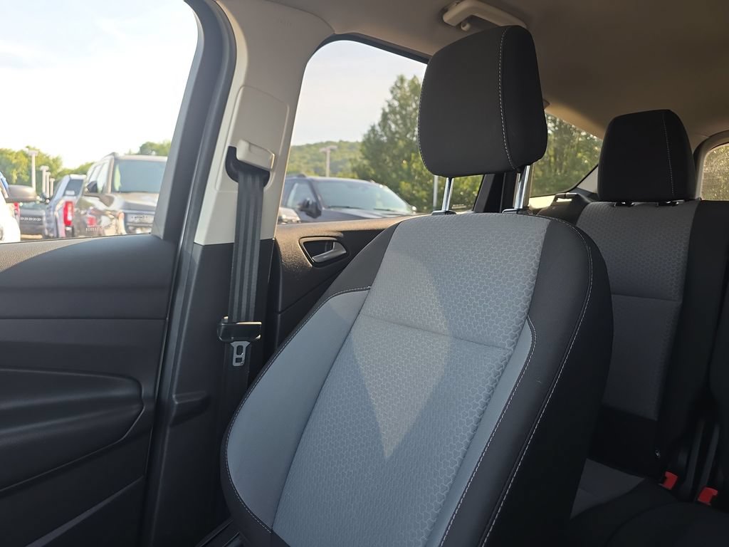 Certified 2018 Ford Escape SE AWD/4WD image 41