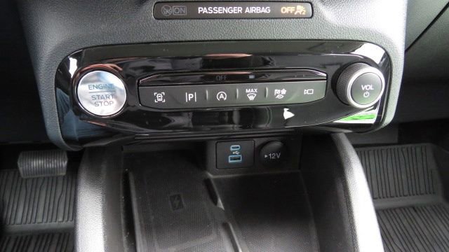 Certified 2023 Ford Escape Platinum image 21