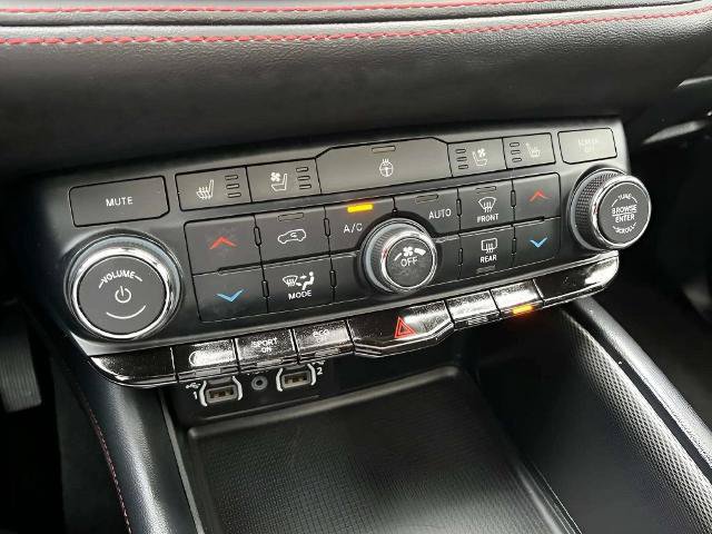 Used 2024 Dodge Durango GT AWD/4WD image 35