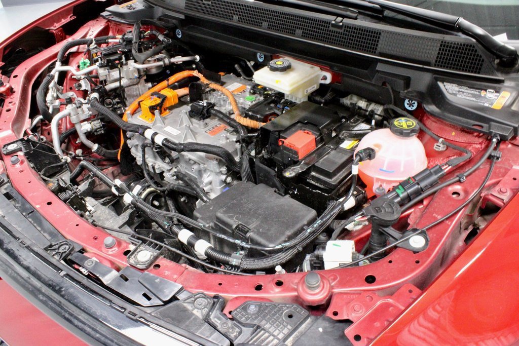 Used 2025 Chevrolet Equinox EV RS w/ LPO, Trailering Package image 18