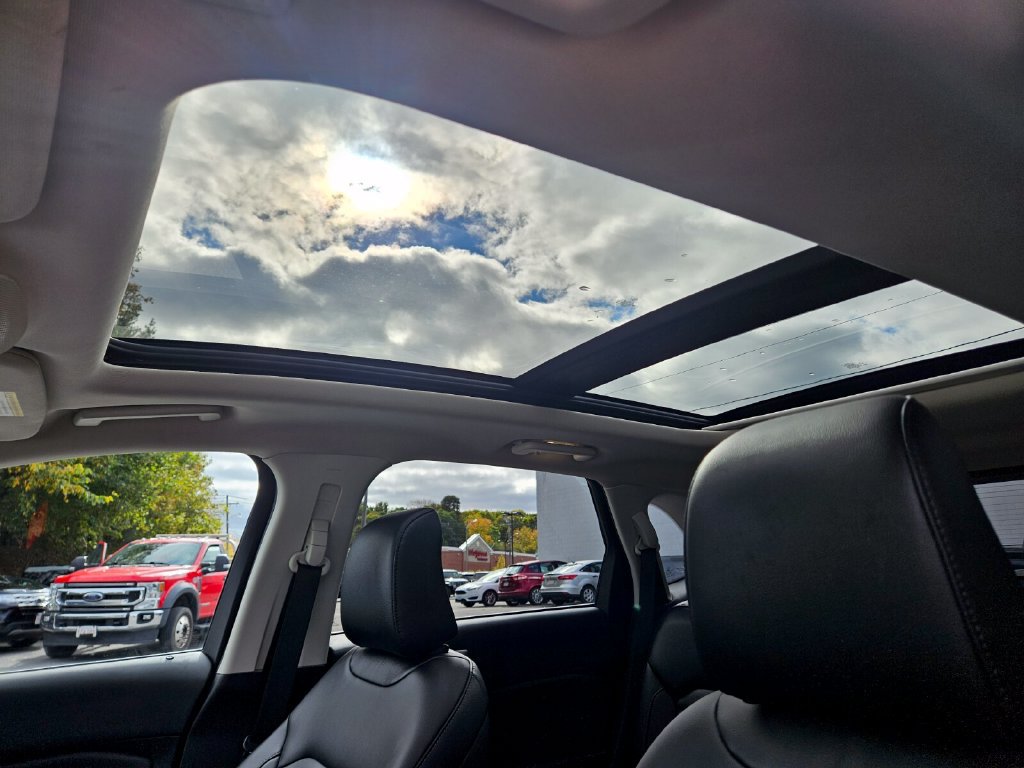 Certified 2024 Ford Edge SEL w/ Convenience Package AWD/4WD image 20