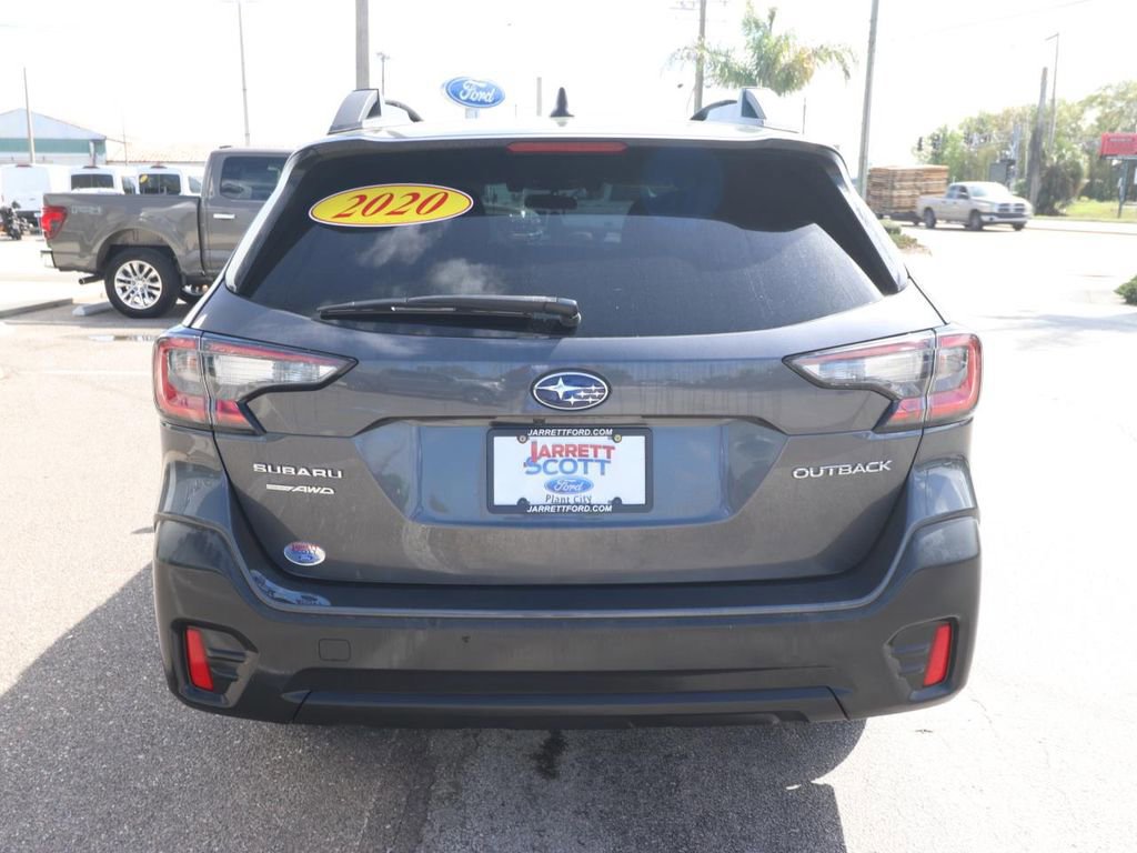 Used 2020 Subaru Outback Premium image 4