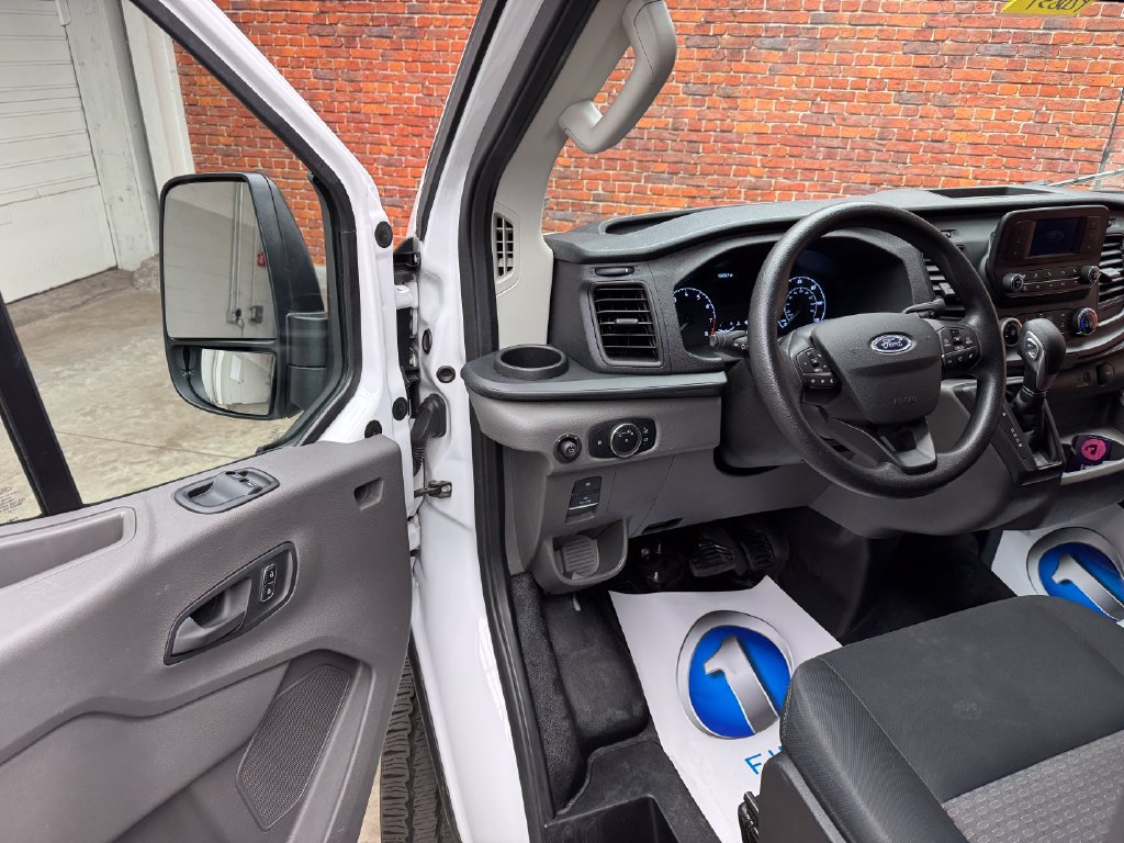 Certified 2025 Ford Transit 250 Low Roof w/ Exterior Upgrade Package RWD image 9