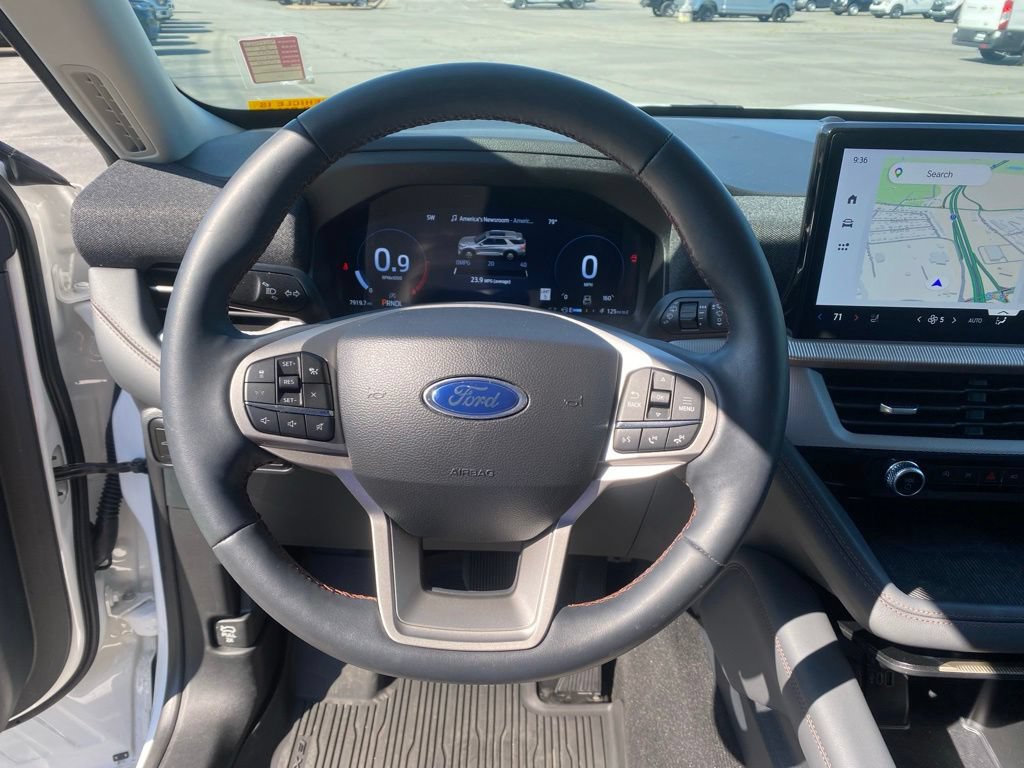 Certified 2025 Ford Explorer Active w/ Active Comfort Package RWD image 18