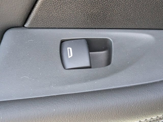 Used 2023 Buick Envision Essence w/ Technology Package I image 30