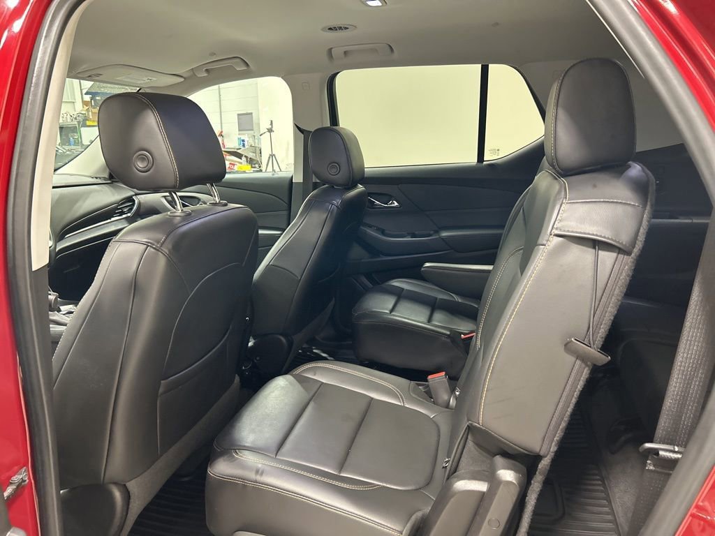 Used 2019 Chevrolet Traverse LT image 25