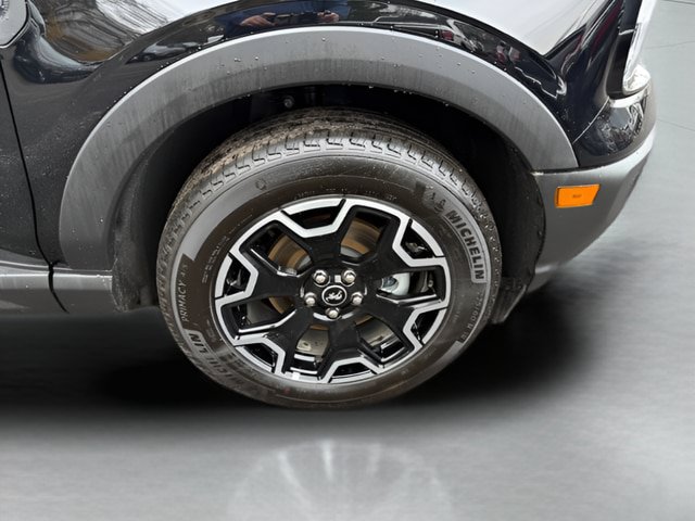 Certified 2025 Ford Bronco Sport Outer Banks w/ Outer Banks Tech Package+ AWD/4WD image 31