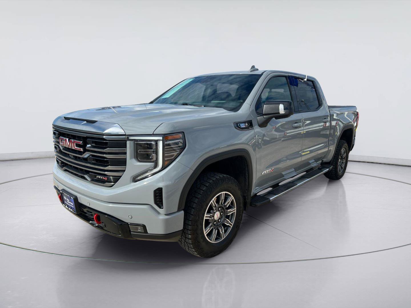 Used 2024 GMC Sierra 1500 AT4 w/ Technology Package AWD/4WD image 7