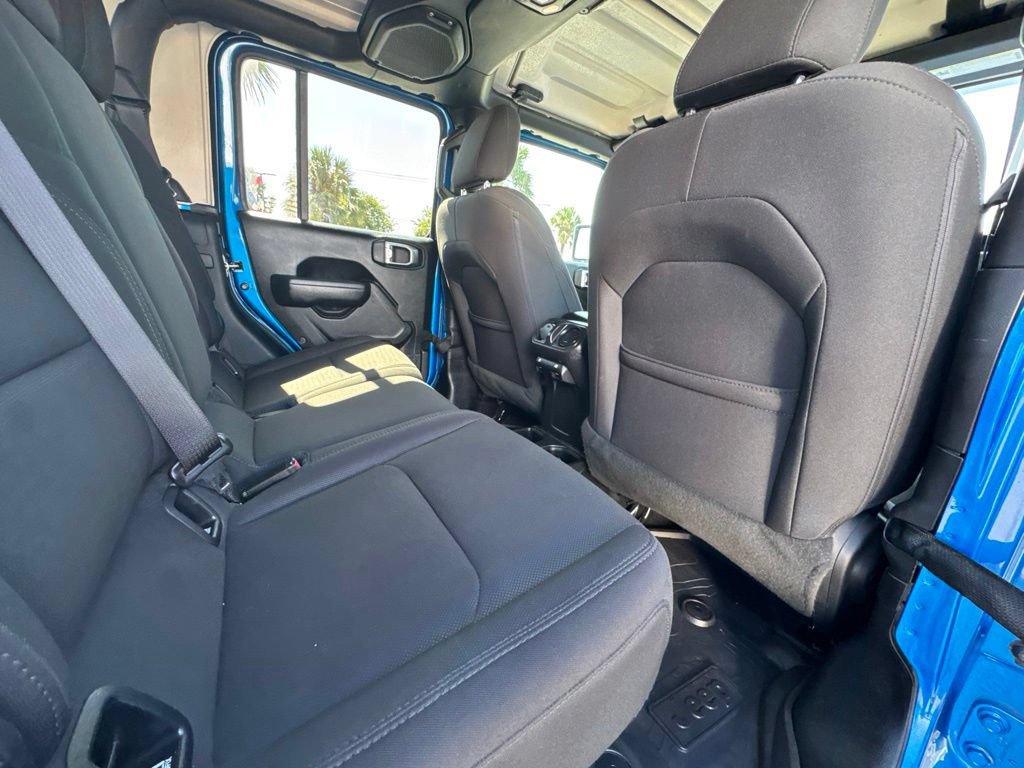 Used 2022 Jeep Gladiator Sport AWD/4WD image 22