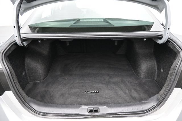 Used 2024 Nissan Altima 2.5 SV FWD image 27