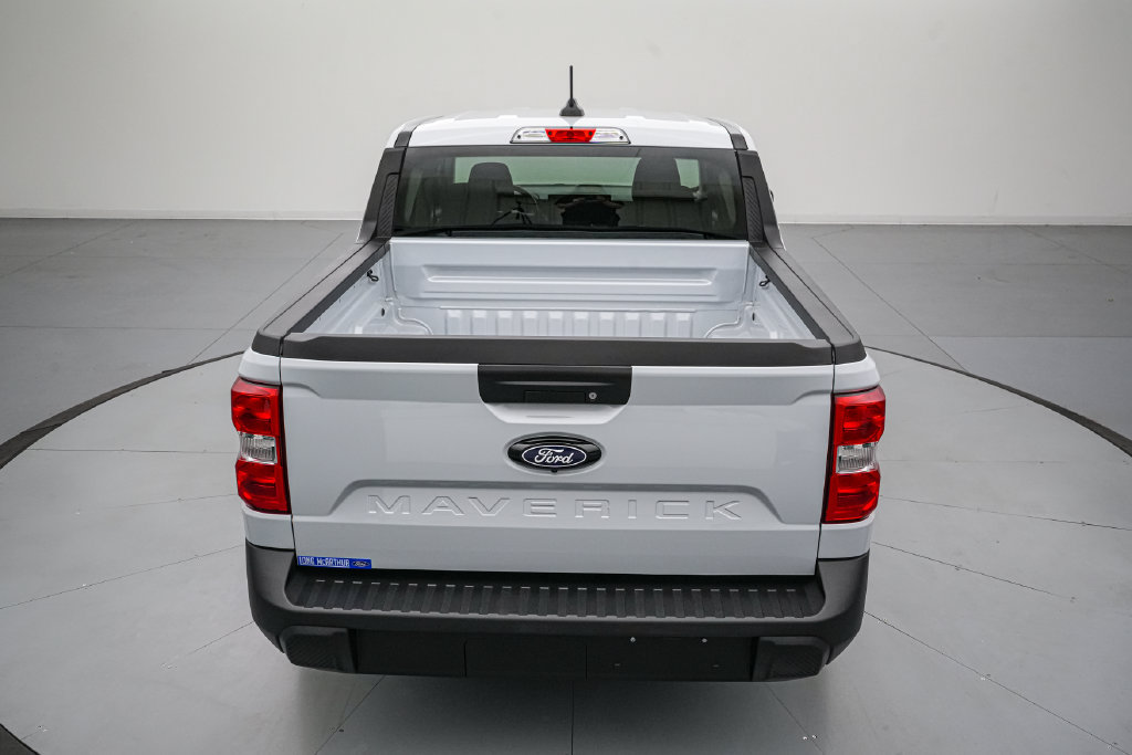 Certified 2025 Ford Maverick XL FWD image 5