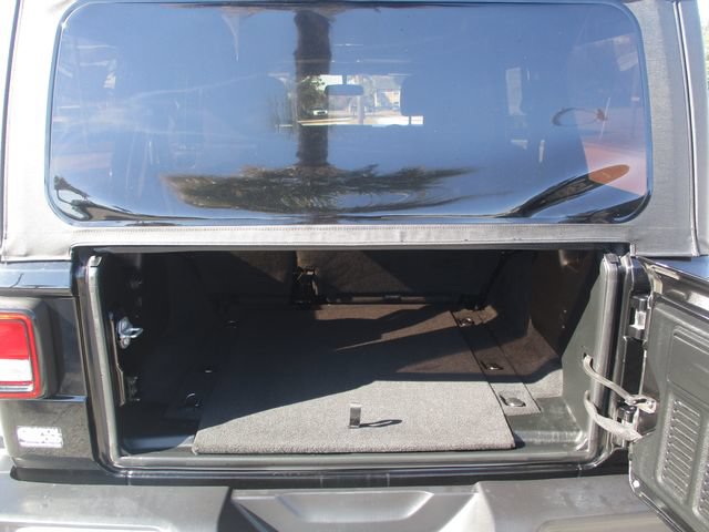 Used 2020 Jeep Wrangler Unlimited Rubicon AWD/4WD image 15