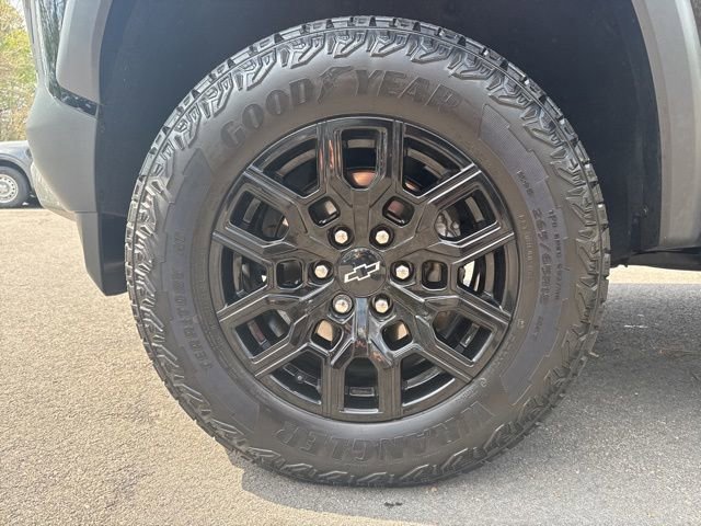 Used 2025 Chevrolet Colorado Trail Boss image 10