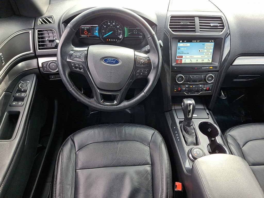 Certified 2018 Ford Explorer XLT w/ Equipment Group 202A image 13