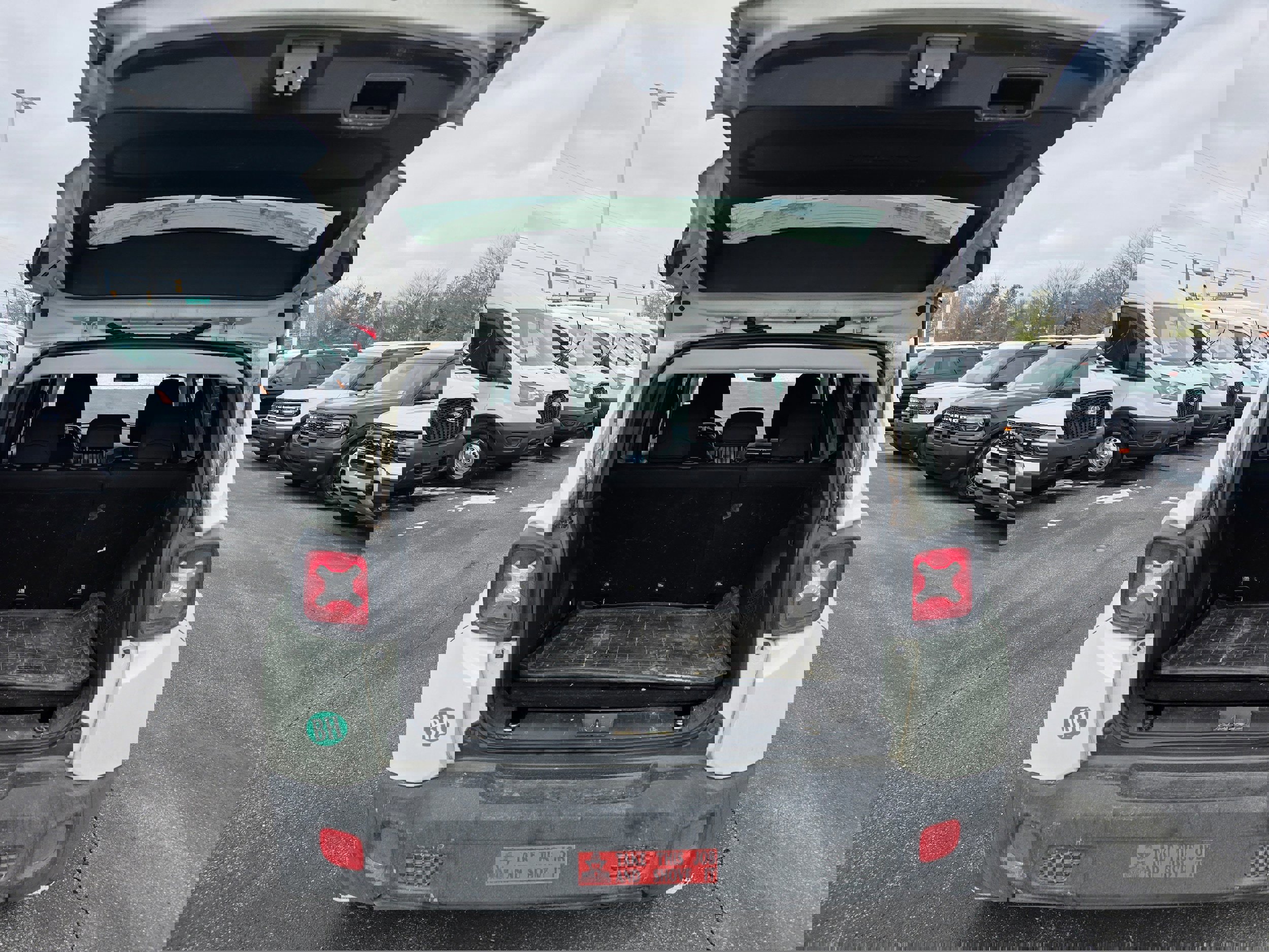 Used 2018 Jeep Renegade Altitude image 5