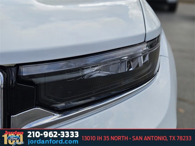 Used 2023 Jeep Grand Cherokee Overland w/ Advanced Protech Group III image 10