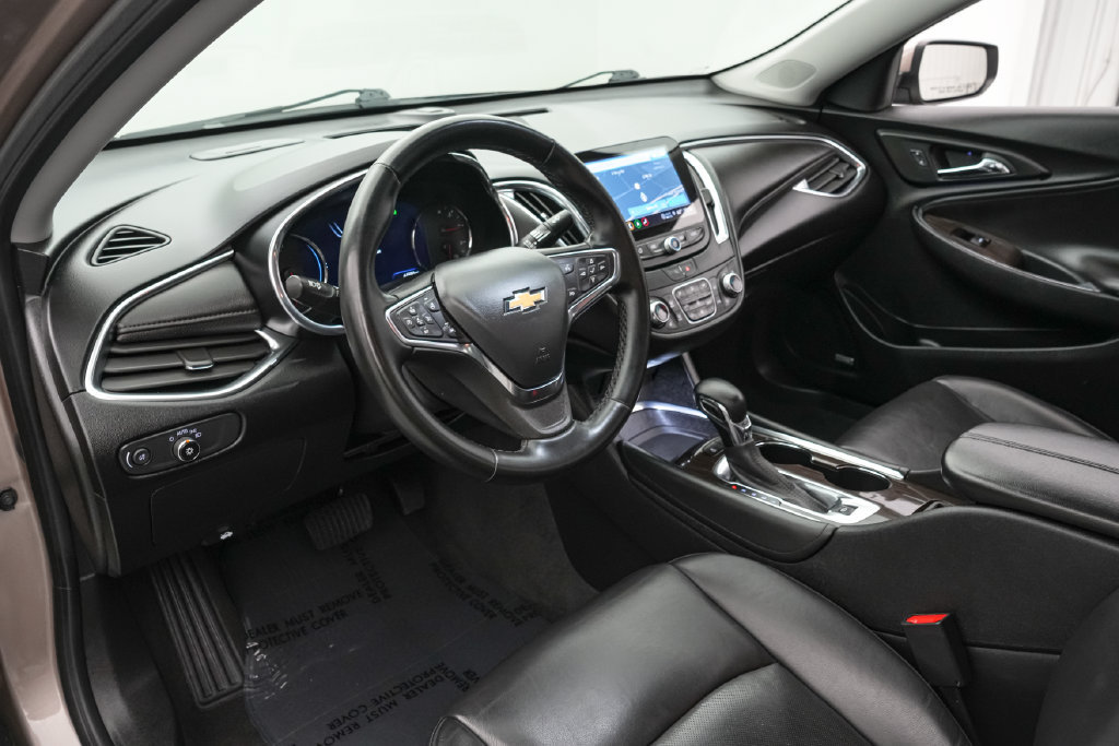 Used 2024 Chevrolet Malibu LT FWD image 12