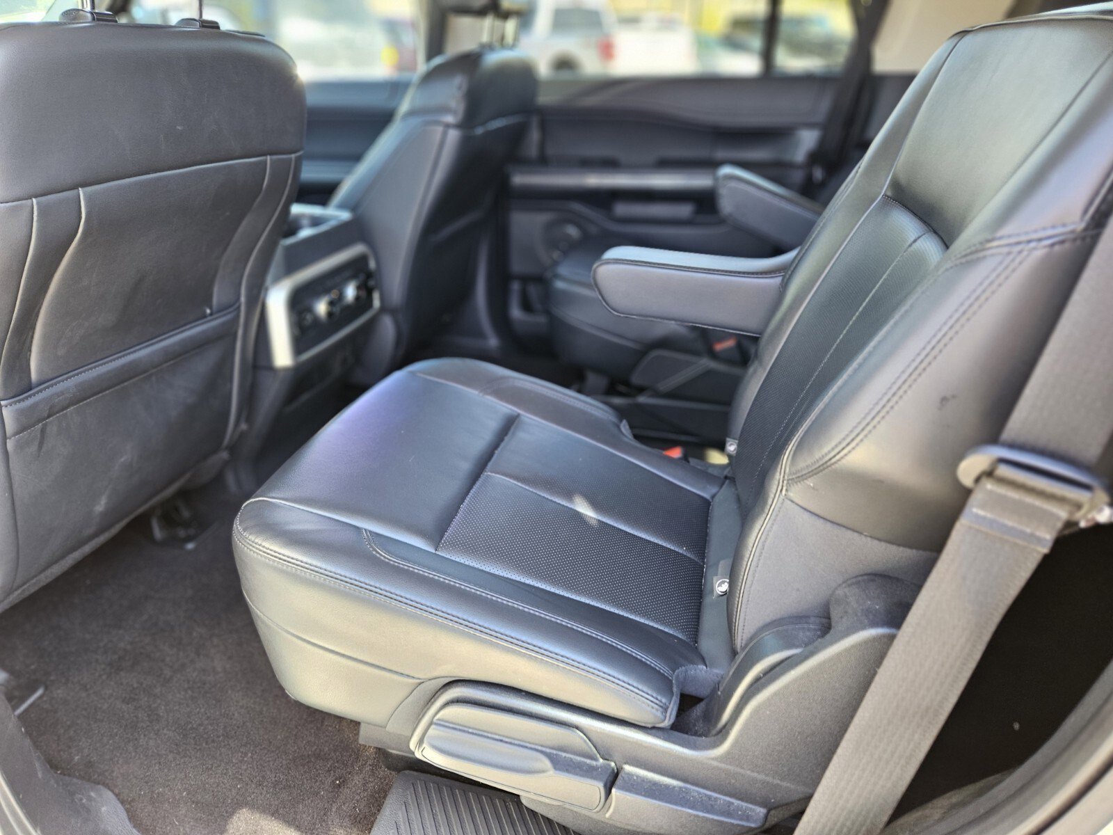 Certified 2023 Ford Expedition XLT image 17