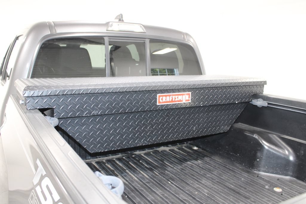 Used 2020 Toyota Tacoma SR w/ SR Convenience Package RWD image 19
