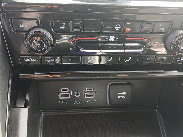 Used 2020 Jeep Grand Cherokee Limited w/ Luxury Group II image 16