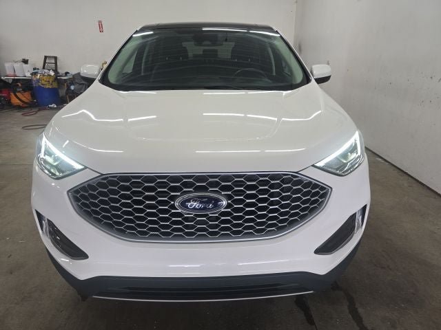 Certified 2024 Ford Edge SEL w/ Convenience Package AWD/4WD image 18