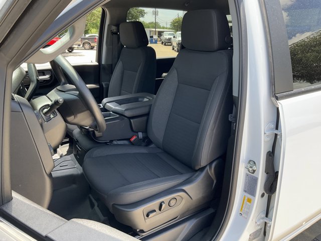 Used 2025 Chevrolet Silverado 2500 Custom w/ Custom Value Package AWD/4WD image 7