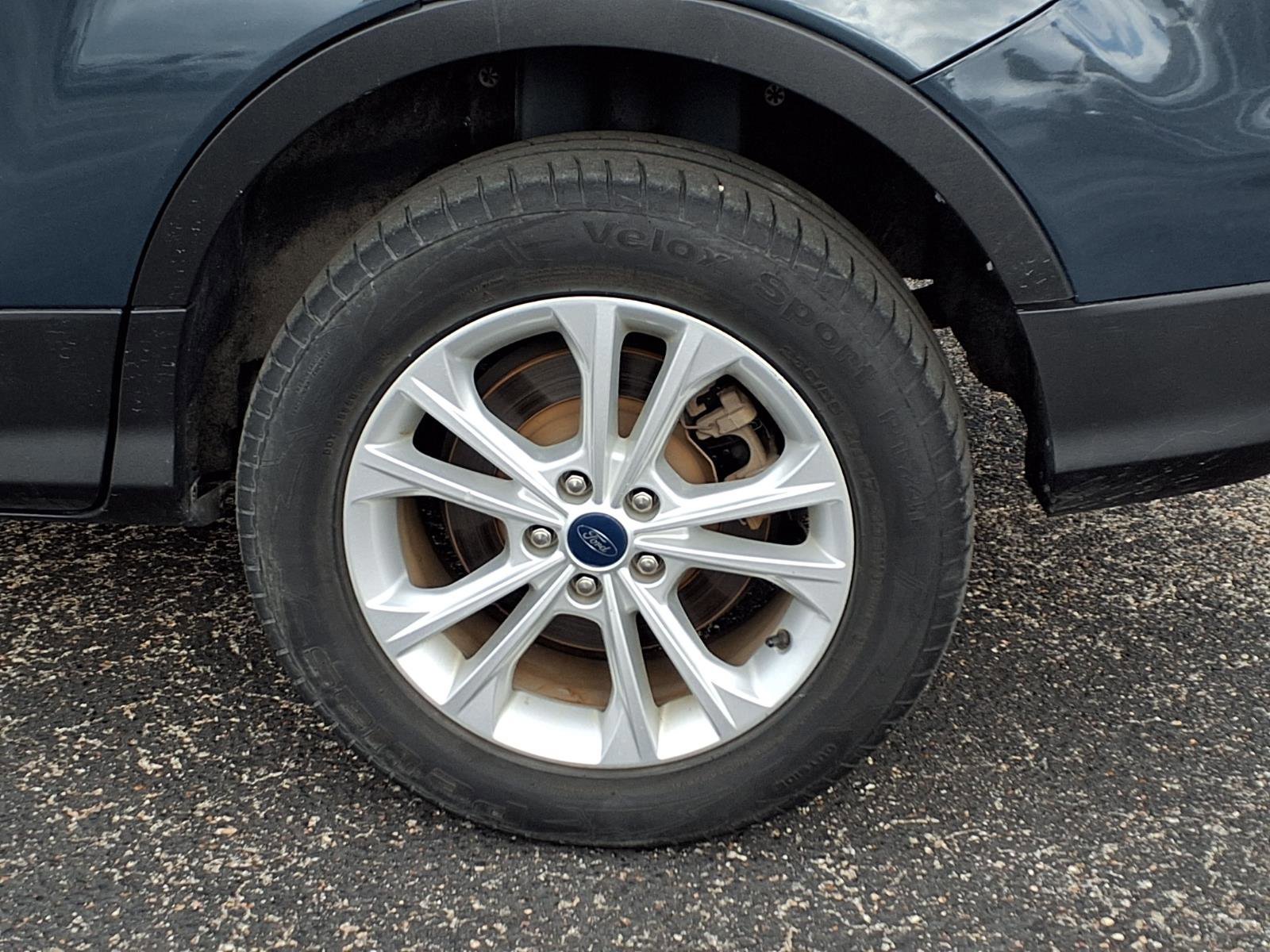 Certified 2019 Ford Escape S image 20