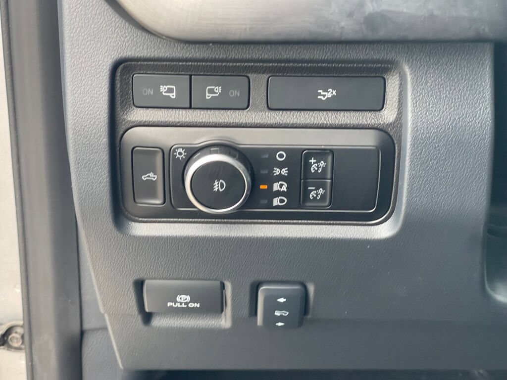 Certified 2024 Ford F350 Lariat w/ Lariat Ultimate Package AWD/4WD image 20