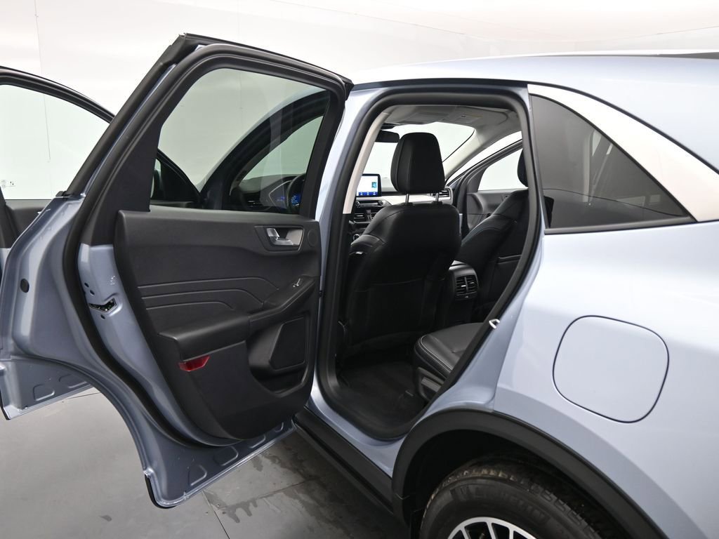 Certified 2022 Ford Escape SEL w/ Technology Package image 18