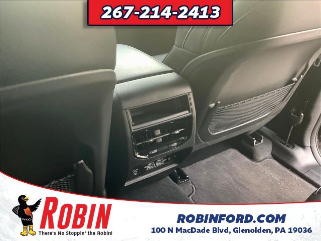 Used 2025 Jeep Grand Cherokee Limited AWD/4WD image 12