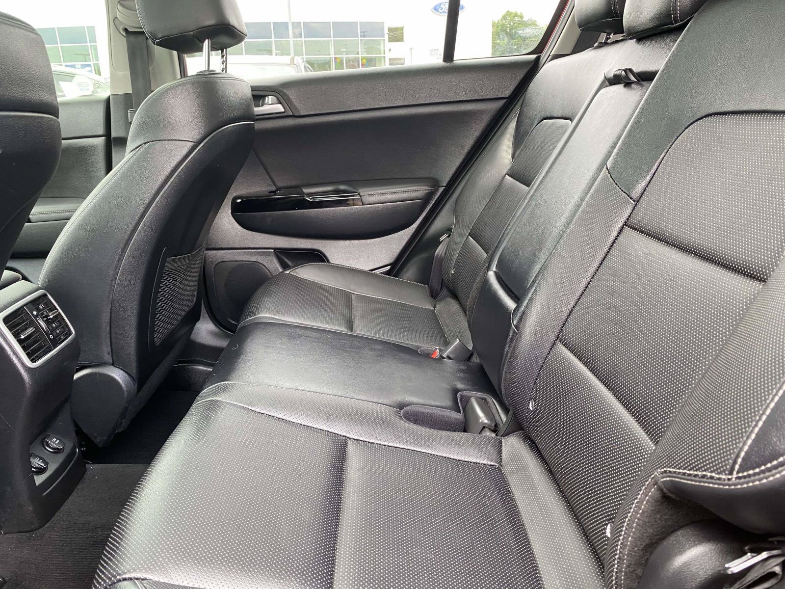 Used 2021 Kia Sportage EX w/ EX Technology Package FWD image 11
