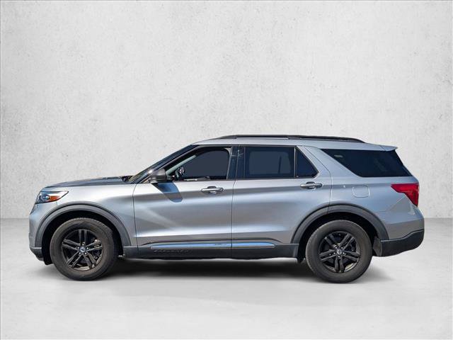 Certified 2023 Ford Explorer XLT w/ Equipment Group 202A RWD image 9