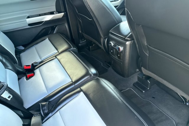 Certified 2022 Ford Explorer XLT w/ Equipment Group 202A image 19