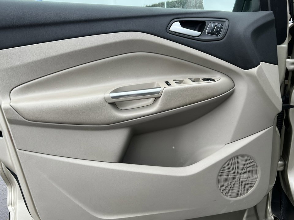 Certified 2017 Ford Escape Titanium image 18