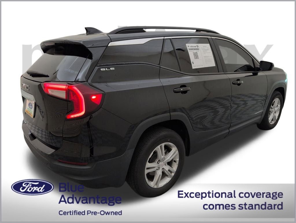 Used 2022 GMC Terrain SLE w/ Driver Convenience Package image 4