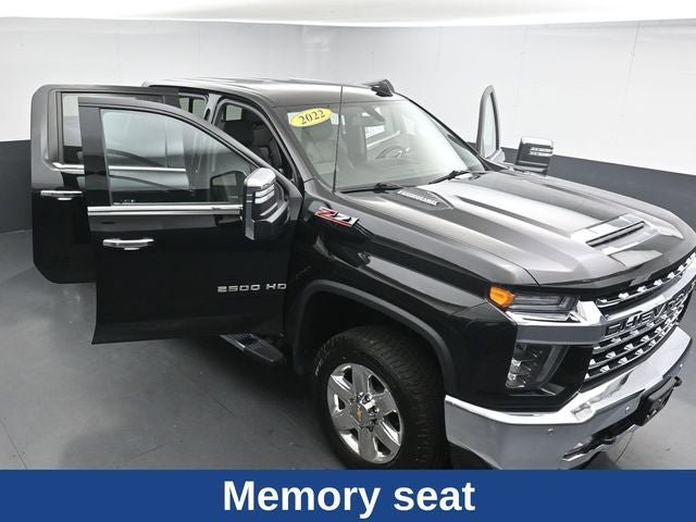 Used 2022 Chevrolet Silverado 2500 LTZ w/ LTZ Plus Package AWD/4WD image 35