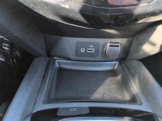 Used 2018 Nissan Rogue SV AWD/4WD image 40