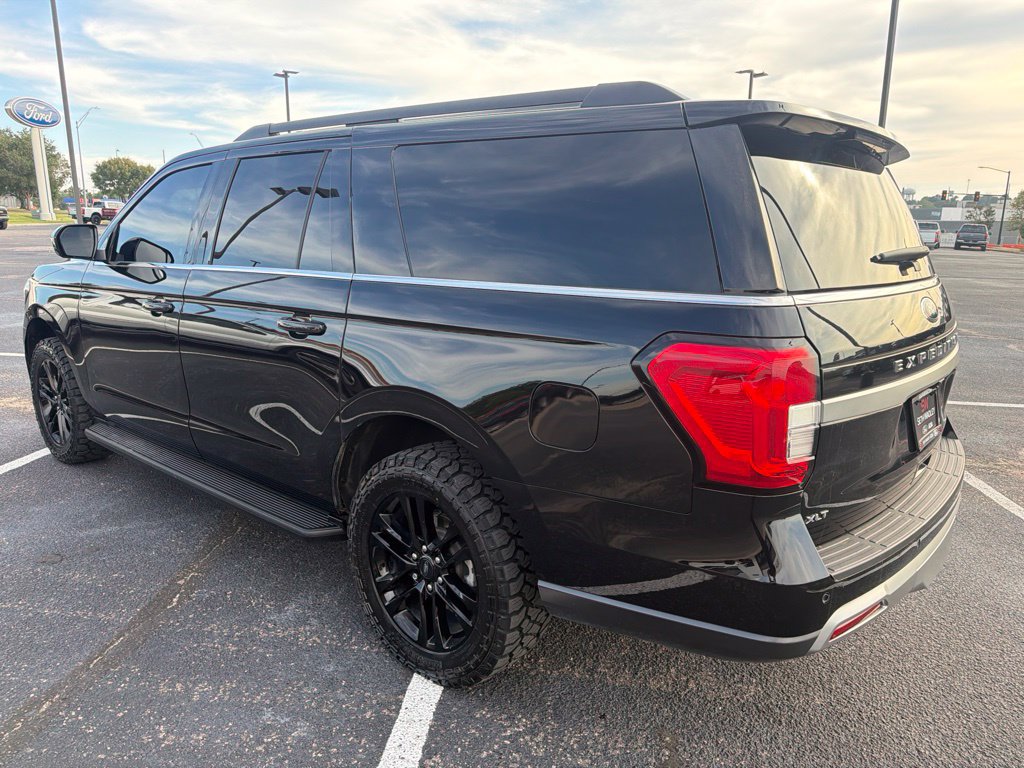 Certified 2024 Ford Expedition Max XLT AWD/4WD image 3