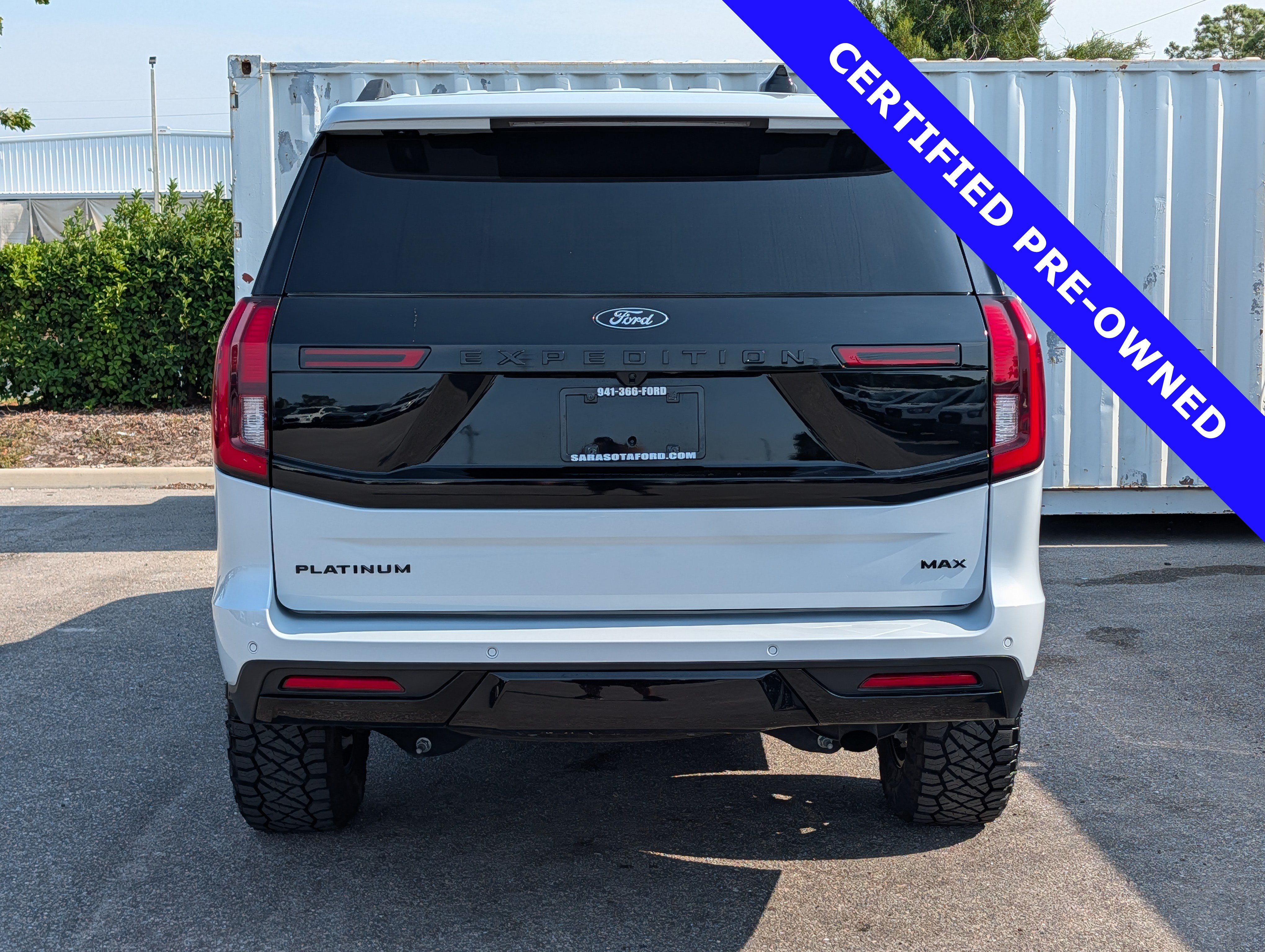 Certified 2025 Ford Expedition Max Platinum w/ Stealth Performance Package AWD/4WD image 5
