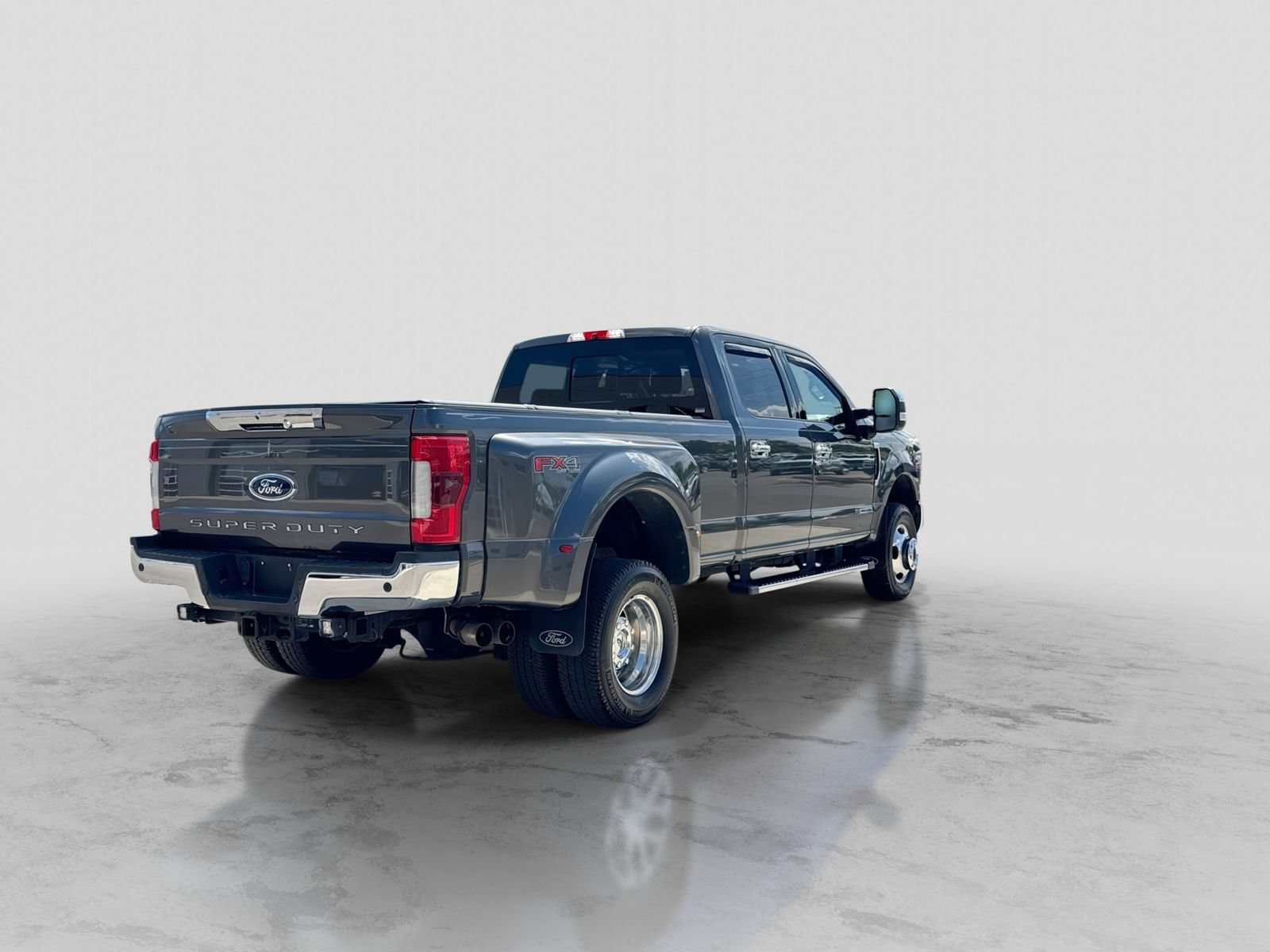 Certified 2017 Ford F350 Lariat w/ Lariat Ultimate Package AWD/4WD image 8