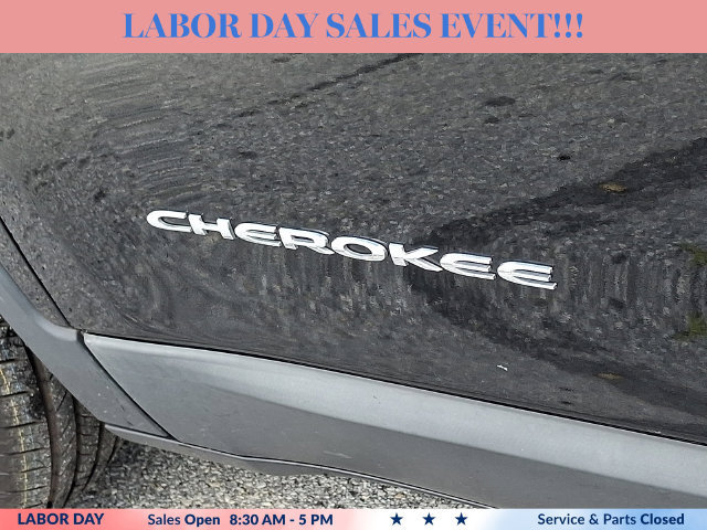 Used 2019 Jeep Cherokee Limited AWD/4WD image 31